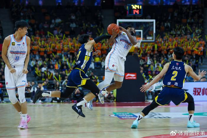 山东崛起？新疆强援成关键，广东岌岌可危