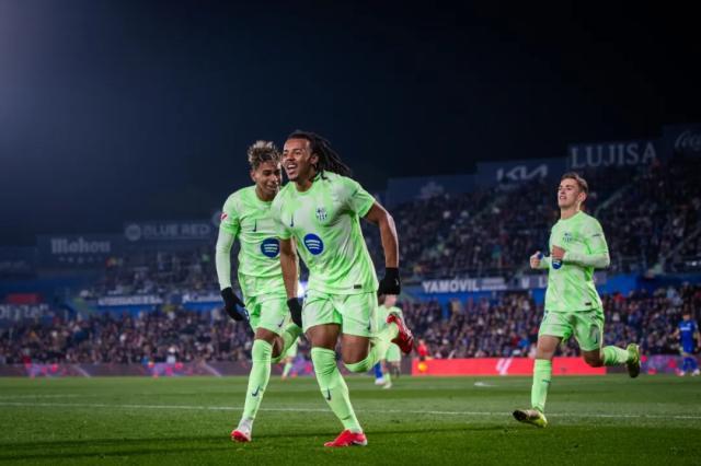 1737244811671024127.jpg 1737244154648.jpg